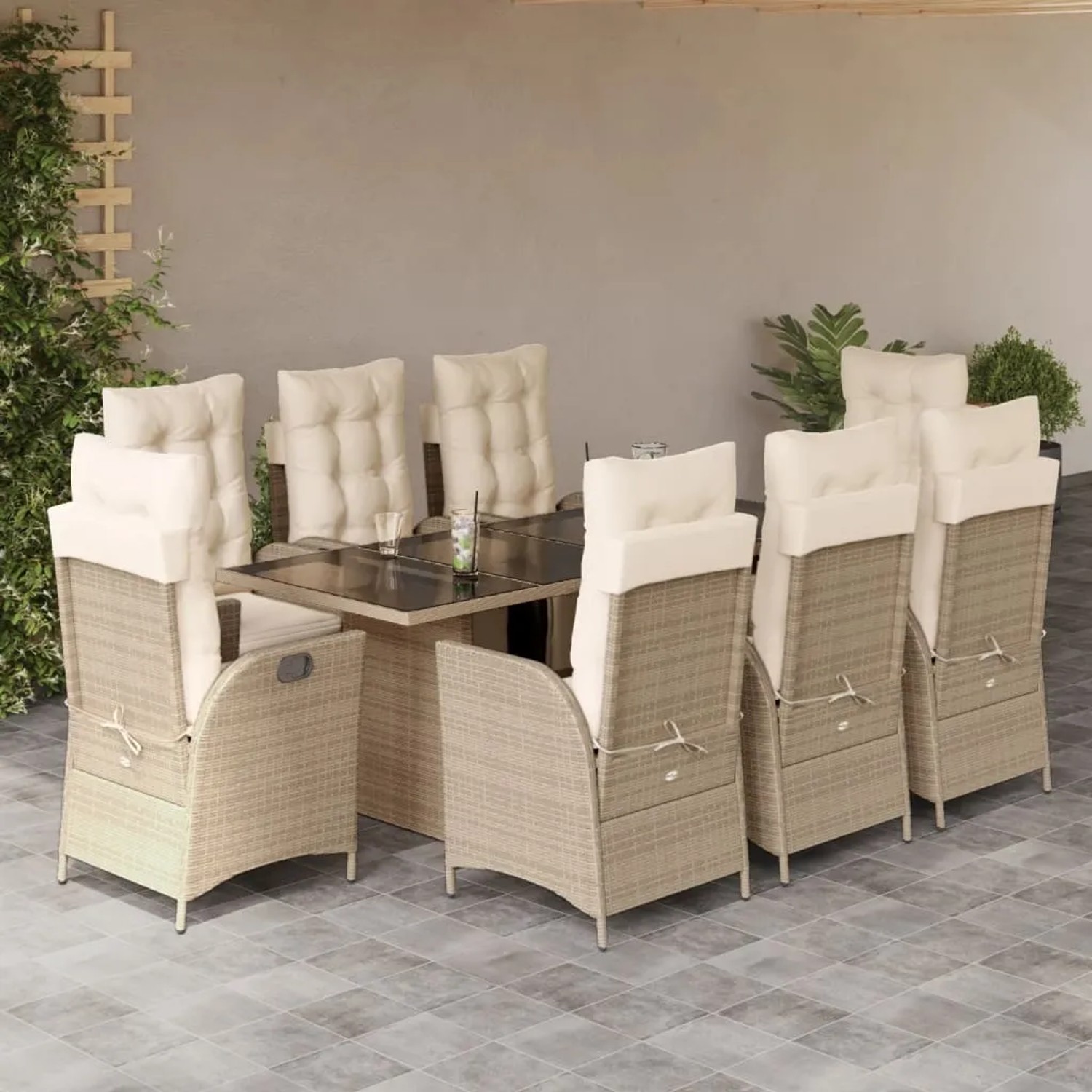 9-teilige Garten Essgruppe aus Poly Rattan in Beige mit Kissen.