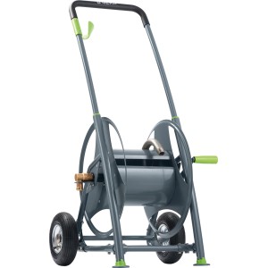 Geka plus Schlauchwagen P40 aus pulverbeschichtetem Stahl mit Luftbereifung.