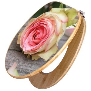 Banjado WC-Sitz aus Bambus mit Rosen-Motiv. Toilettendeckel aus Holz mit Universal-Scharnieren.