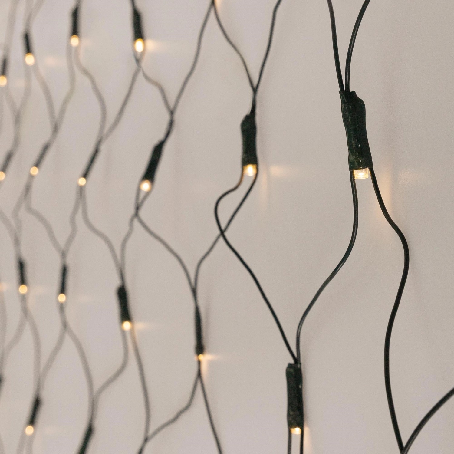 LED Lichternetz von ECD Germany mit 160 warmweißen LEDs, 2x1m, für Weihnachten und den Außenbereich.