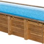 Rechteckiger Gre Echtholzpool Braga (815x421x146 cm) mit Leiter. Braunfarbene Holzverkleidung, blauer Pool-Liner.