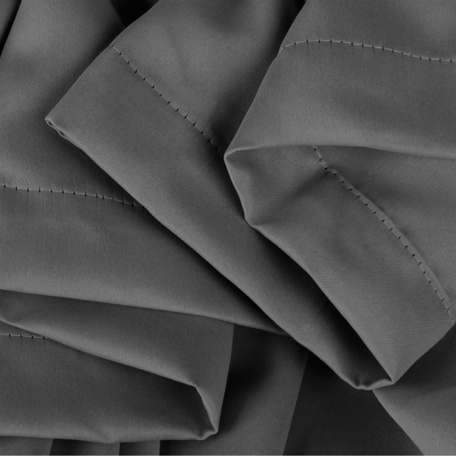 Anthrazitfarbene Verdunkelungsgardine Shadow mit Universalband, 135x295 cm, Detailansicht.