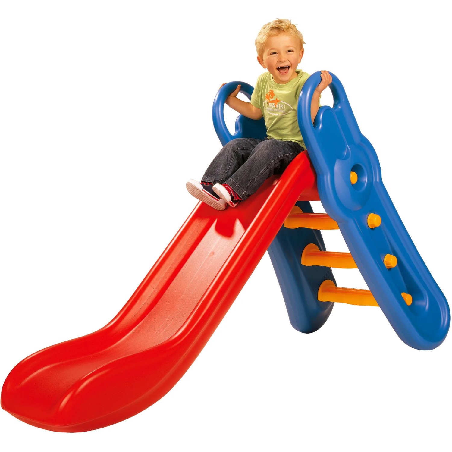 Kind rutscht auf der roten und blauen BIG Fun Slide Rutsche im Garten.