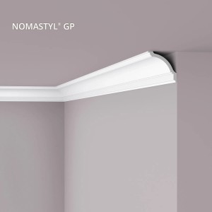 Weiße NOEL & MARQUET NMC GP NOMASTYL Eckleiste (2m) im Raum.