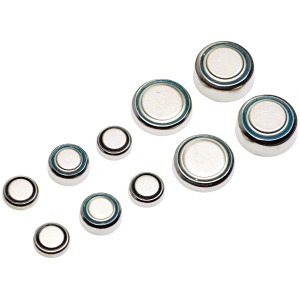 Set aus verschiedenen Knopfzellen für Uhren, Spielzeug und mehr.