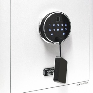 Detailaufnahme: Weißer mySafe Premium Tresor mit digitalem Zahlenschloss und Fingerabdrucksensor.