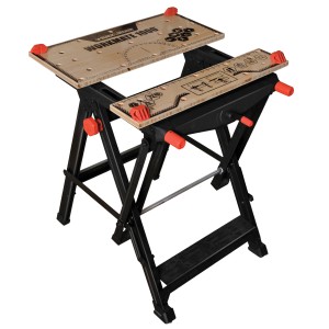 Black+Decker Workmate WM1000 Spanntisch, zusammenklappbare Werkbank mit Bambusplatte und schwarzem Gestell.