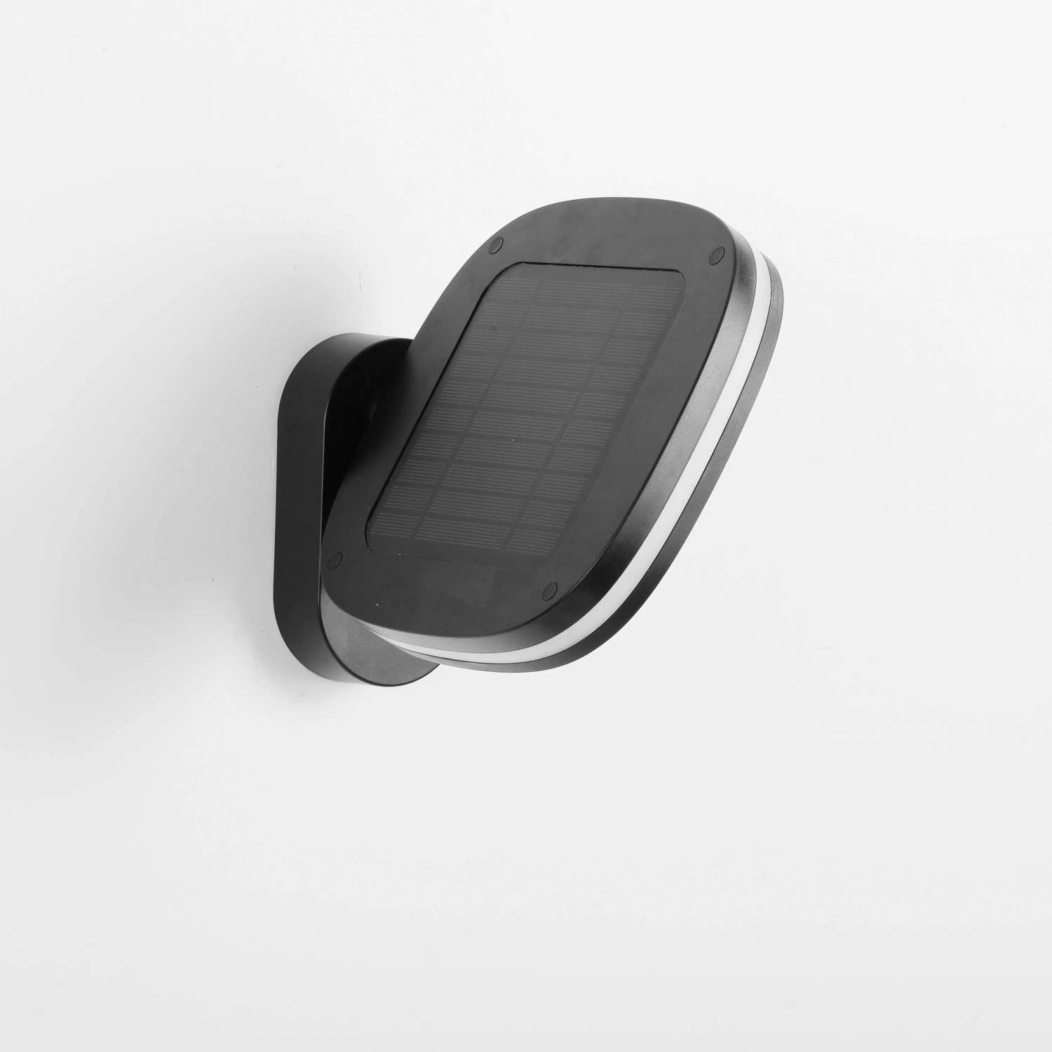 Schwarze Eco-Light Solar Wandleuchte Chicago mit Solarpanel und Bewegungsmelder.