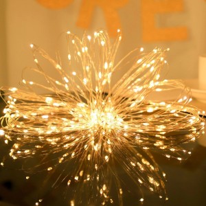 Salcar LED Solar Lichterkette mit 200 warmweißen LEDs auf Kupferdraht, ideal für Außen- und Weihnachtsbeleuchtung.
