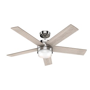 HUNTER Deckenventilator Claudette mit poliertem Nickel-Finish, 5 Flügeln in Eiche und integrierter Lampe.