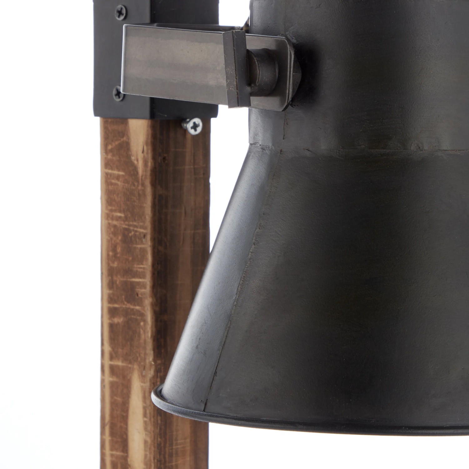 Detailansicht der schwarzen Brilliant Tischleuchte Plow aus Stahl und Holz.