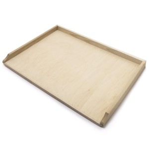 HolzFee Backbrett aus Buche, 70x49 cm, mit 3-seitiger Aufkantung und Anschlagkante für Teig.