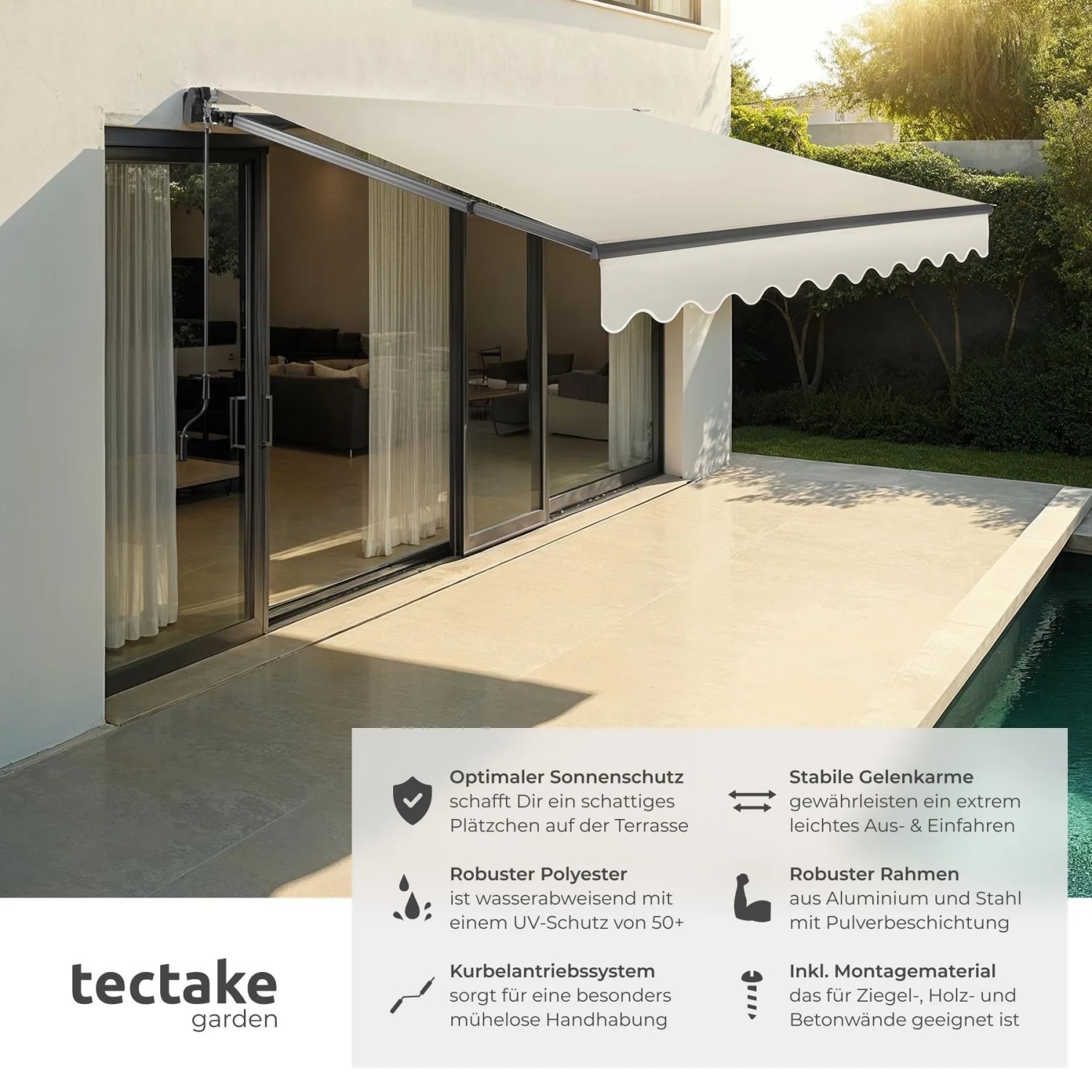 Beige Tectake Gelenkarmmarkise Ornella, ausgefahren über eine Terrasse mit Pool. Bietet robusten UV-Schutz und ist wasserabweisend.