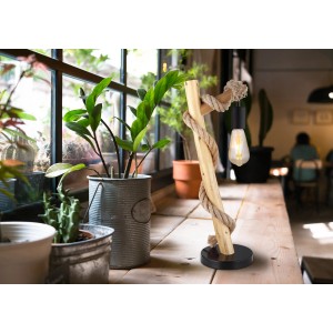Globo Design-Tischlampe mit Holzstamm und Hanfseil, schwarz-matter Fuß. Dekorative Leuchte für E27 Leuchtmittel.