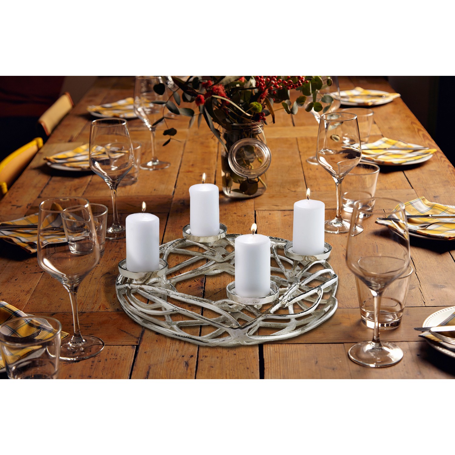 Silberner Kobolo Adventskranz aus Metall mit 4 Kerzen (D40cm) als Tischdeko.