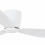 Weißer Lucci Air Deckenventilator mit drei Flügeln und Fernbedienung.