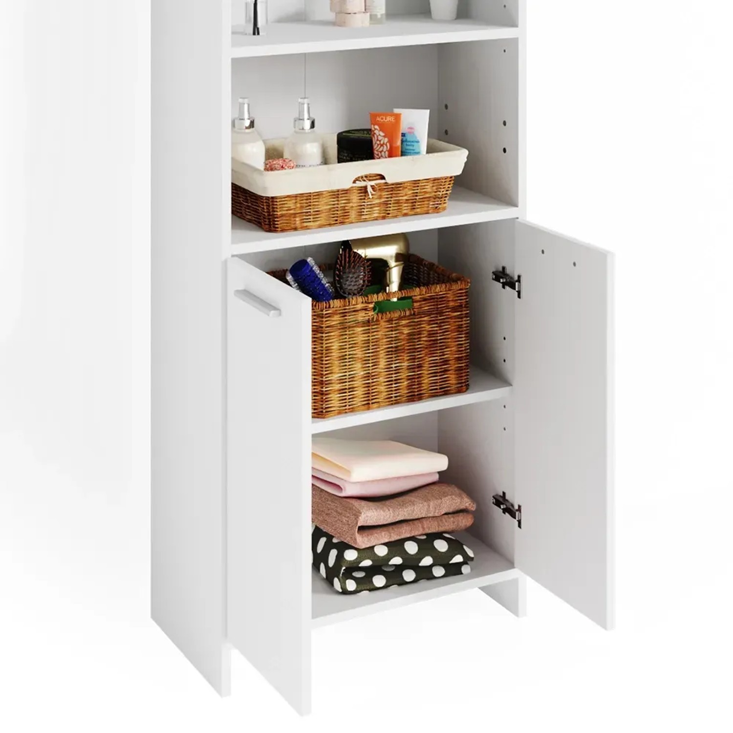 Weißer Vicco Badschrank Maris (56x190cm) mit offenen Fächern und Badutensilien.