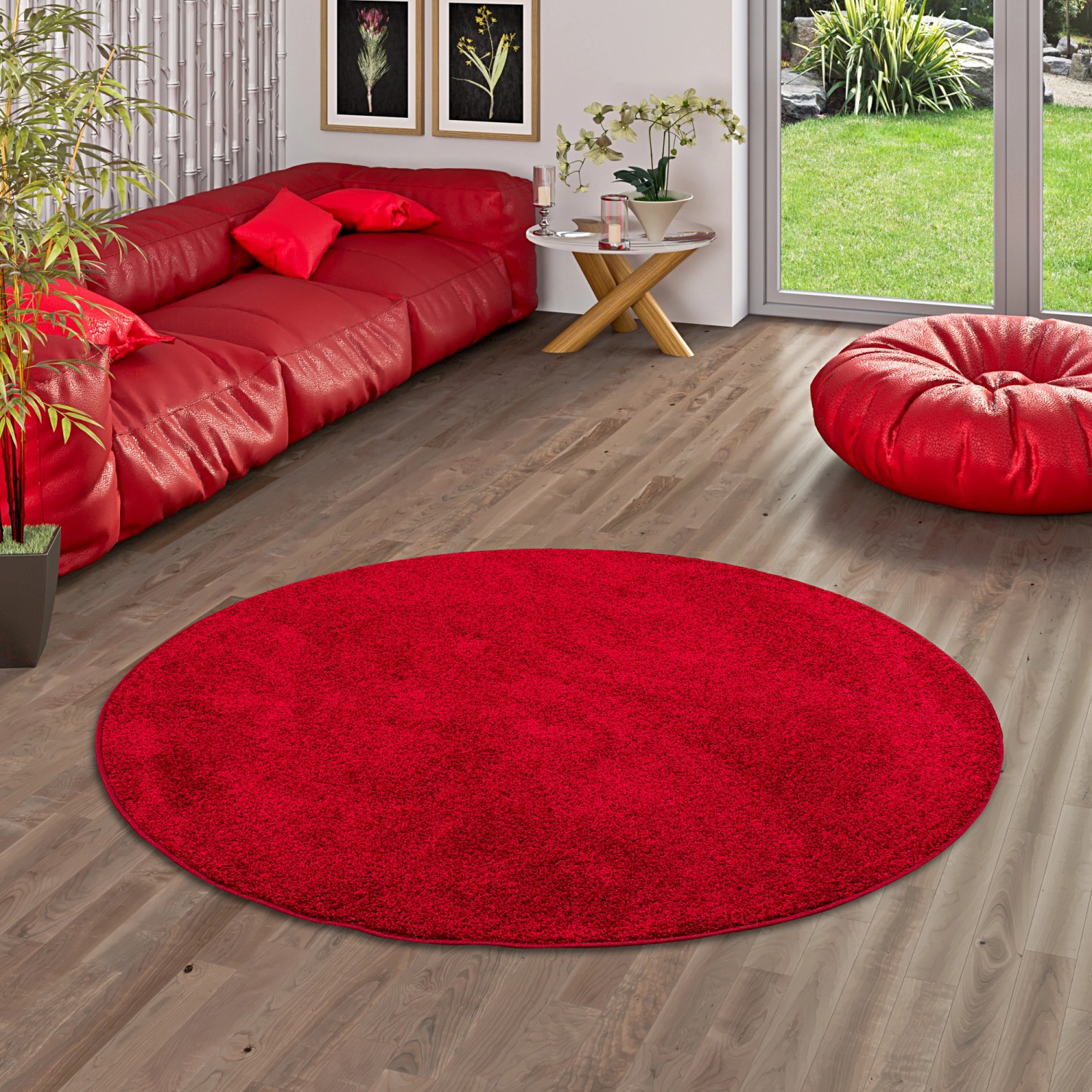 Runder, roter Hochflor Teppich (200cm) der Marke Snapstyle. Flauschiger Velours Teppich für Wohnräume.