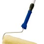 LUX Fassadenroller 25 cm mit Teleskopstab für leicht strukturierte Untergründe.
