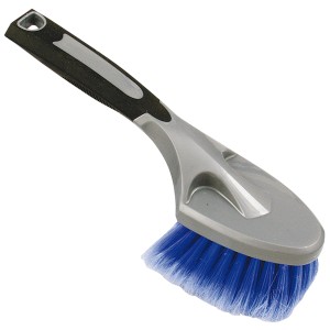 APA Rundbürste für Autopflege mit blauem Borstenbesatz und grau-schwarzem Griff.