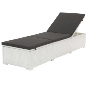 Weiße furnicato Sonnenliege aus Poly Rattan mit grauer Auflage. Verstellbare Rückenlehne.