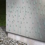 Aufgebrachte MEM Fassaden-Imprägnierung auf einer Hauswand, die wasserabweisend ist.