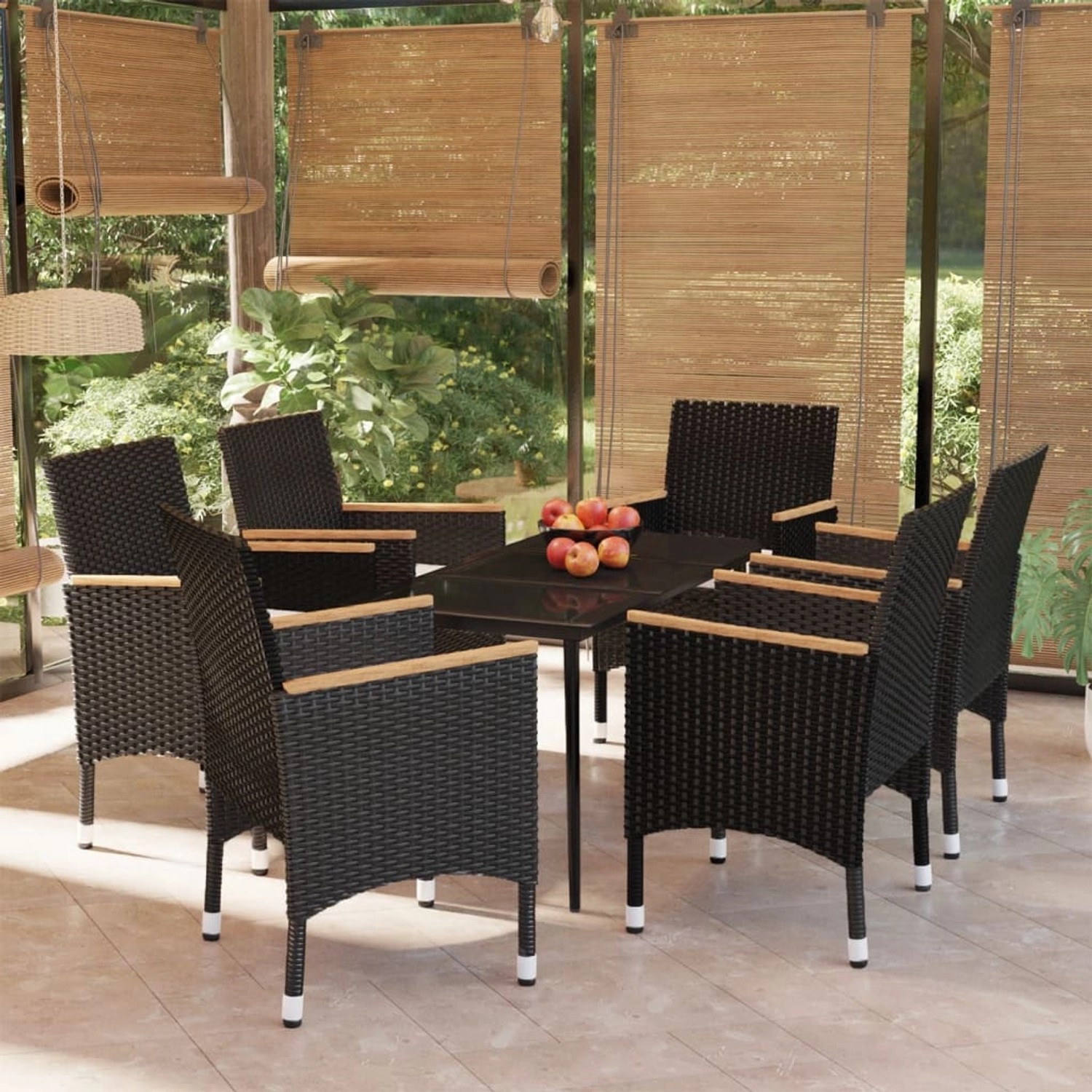 Schwarze 7-tlg. Garten-Essgruppe mit Rattan-Stühlen und Tisch mit Glasplatte.