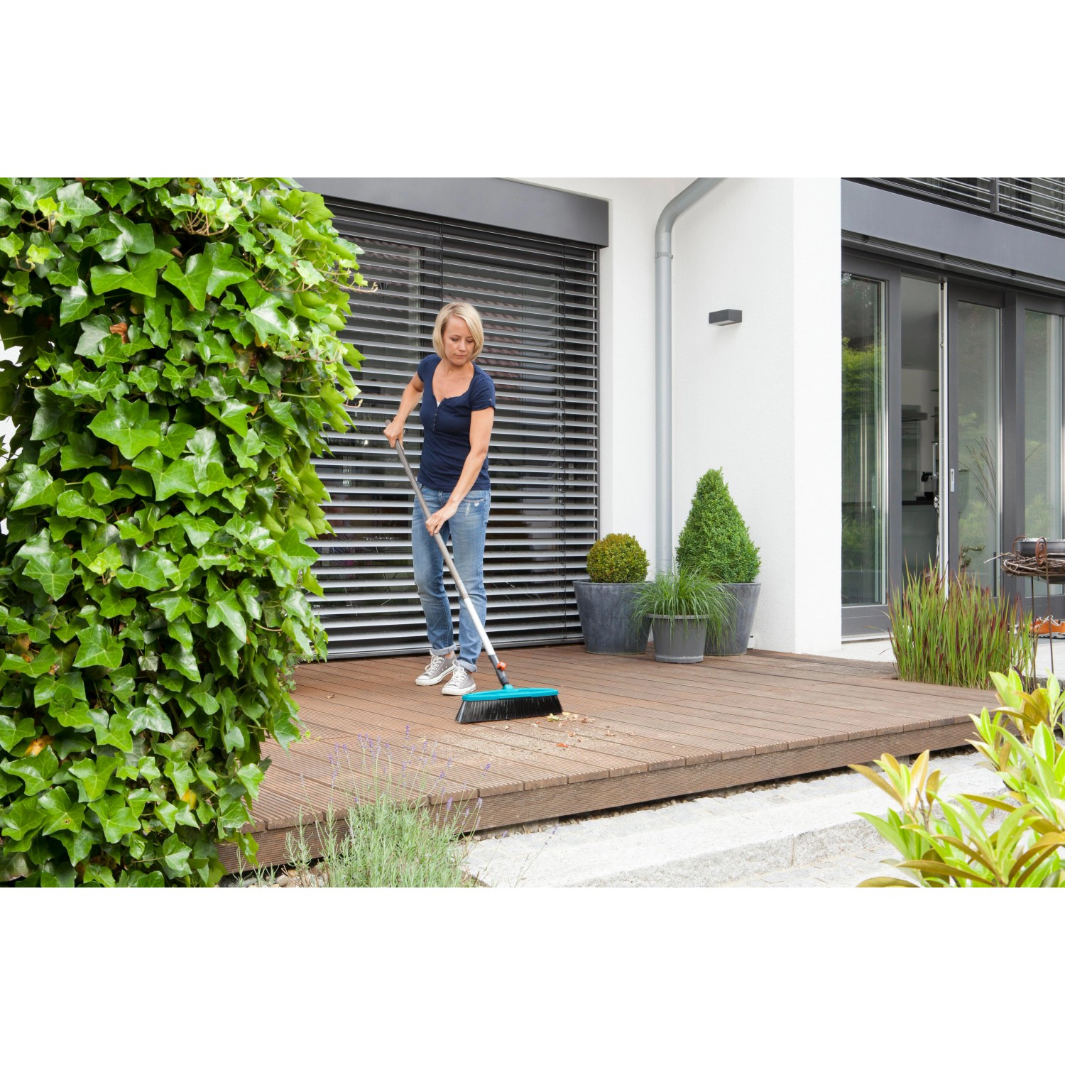 Gardena CombisystemKomplettangebot mit Besen, Rechen und Stiel kaufen