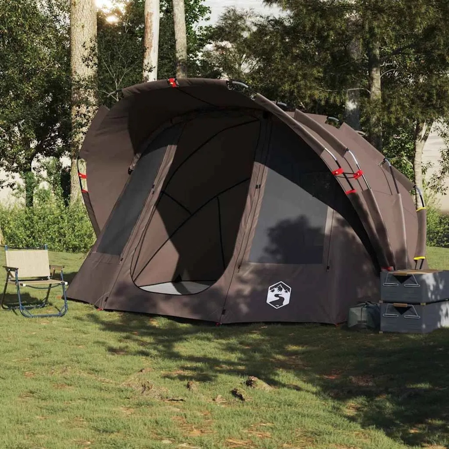 Braunes vidaXL Angelzelt für 5 Personen im Grünen. Wasserdichtes Campingzelt mit offenem Eingang und Fenstern.