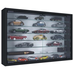 Wandhängende Glasvitrine MandosaXL in Schwarz mit 2 Glastüren und diversen Modellautos.