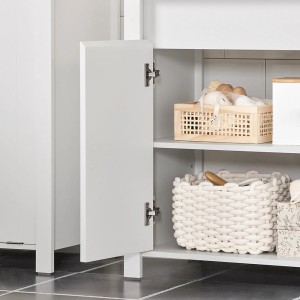 SoBuy Waschbeckenunterschrank (60cm) mit offener Tür und Badutensilien auf den Regalen.