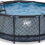 Grauer EXIT Stone Pool Ø360x122cm mit Sandfilterpumpe, Abdeckung und Leiter.