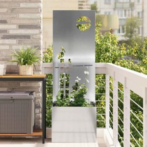 Silberner vidaXL Garten Sichtschutz aus Stahl, 150cm hoch, mit dekorativen Intarsien.