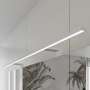 Silbergraue Spectraline LED Spiegelleuchte, 120cm, für Bad und Spiegelschrank.