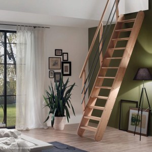 Moderne Intercon Raumspartreppe Living aus heller Buche mit Holz-Metall-Geländer. Ideal für Geschosshöhen bis 285 cm.