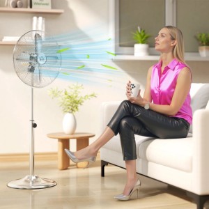 HOMCOM Standventilator, silberner Stahl, höhenverstellbar, sorgt für eine kühle Brise im Raum.