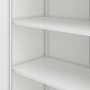 Detailaufnahme: Weißer Jan Nowak Aktenschrank mit verstellbaren Einlegeböden.