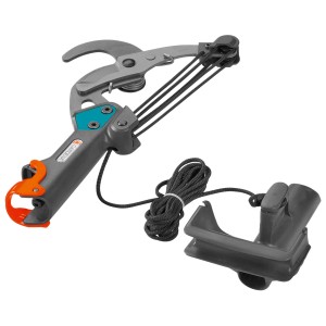 Gardena Bypass-Baumschere Combisystem mit Seilzug und D-Griff zum Schneiden von Ästen.