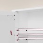 Detailaufnahme: Höhenverstellbare Ablage im weißen Songmics Spiegelschrank Sofie.