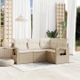 Beige 4-teilige Garten-Sofagarnitur aus Rattan mit cremefarbenen Kissen.