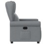 Hellgrauer Relaxsessel aus Stoff mit Seitentasche, geeignet zum Loungen und Entspannen.