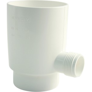Weißer Marley Regensammler DN 105 mit Überlaufstopp für Kunststoff-Dachrinnen.