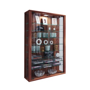 Wandhängende Vitrine Vitrosa Mini in Kern-Nussbaum mit Glastüren und Beleuchtung.