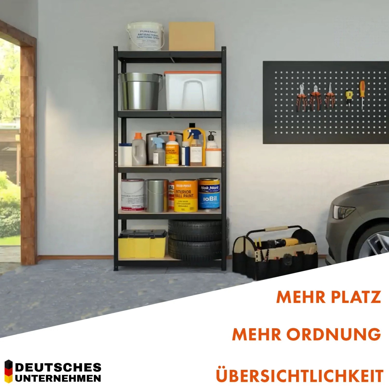 Schwarzes KARAT Schwerlastregal Rhino (180x90x60 cm) mit fünf Böden in Garage.