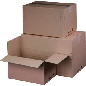 Drei braune Automatikboden-Versandkartons in verschiedenen Größen, einer offen, mit variabler Höhe und Wiederverschluss.