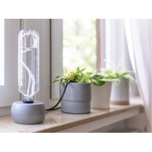 LUX-TOOLS Urlaubsbewässerungssystem für bis zu 10 Pflanzen im Innen- und Außenbereich.