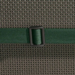 Dunkelgrünes Befestigungsband mit schwarzer Schnalle auf gewebtem Untergrund für Beautissu Hochlehner-Auflage.