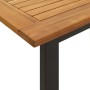 Detailansicht Gartentisch der 7-tlg. Essgruppe aus Akazienholz und Metall.