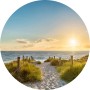 Rundes Glasbild Sylt (30x30 cm) mit Dünenweg zum Meer im Sonnenuntergang.