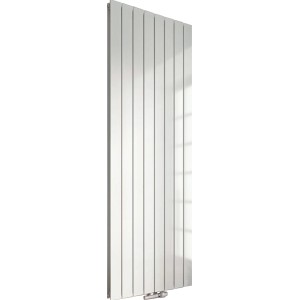 Weißer Ximax Raumheizkörper P1 Duplex, 1800x670 mm, mit vertikalen Paneelen und Mittenanschluss.